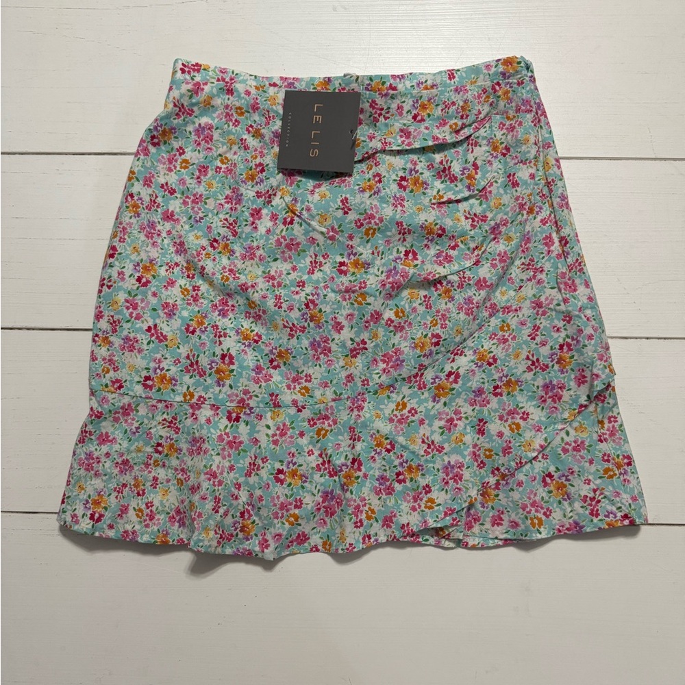 Floral Mini Skirt - Picture 1 of 3